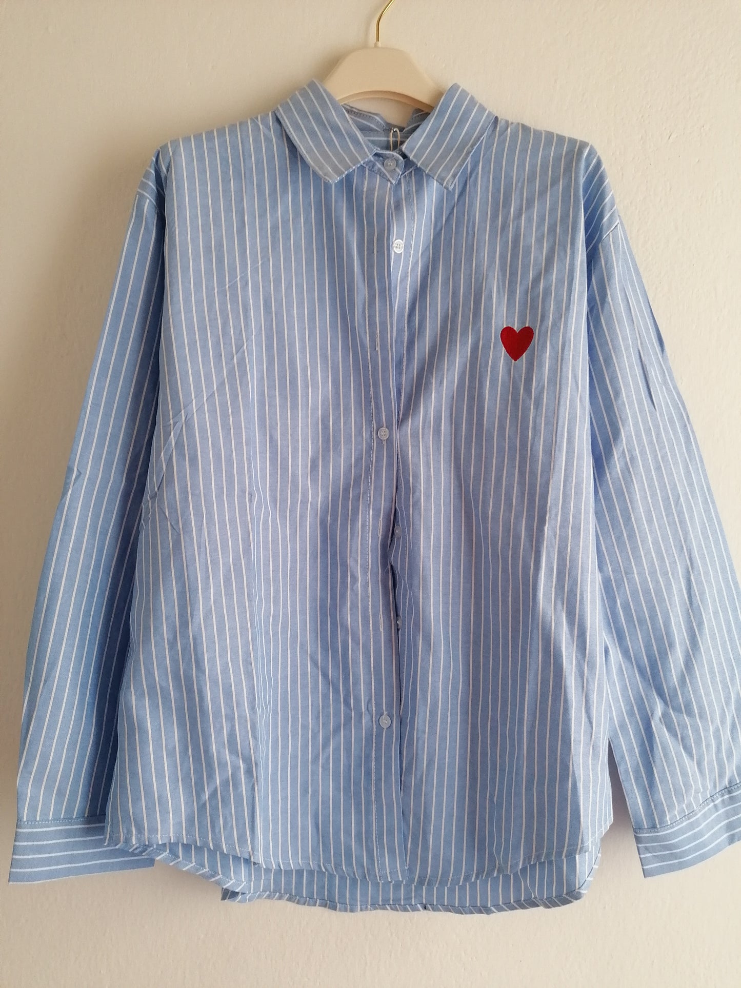 Camicia righe cuore ricamato