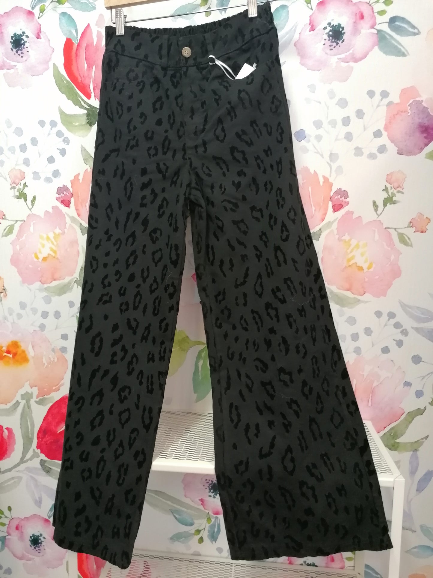 Pantaloni maculati