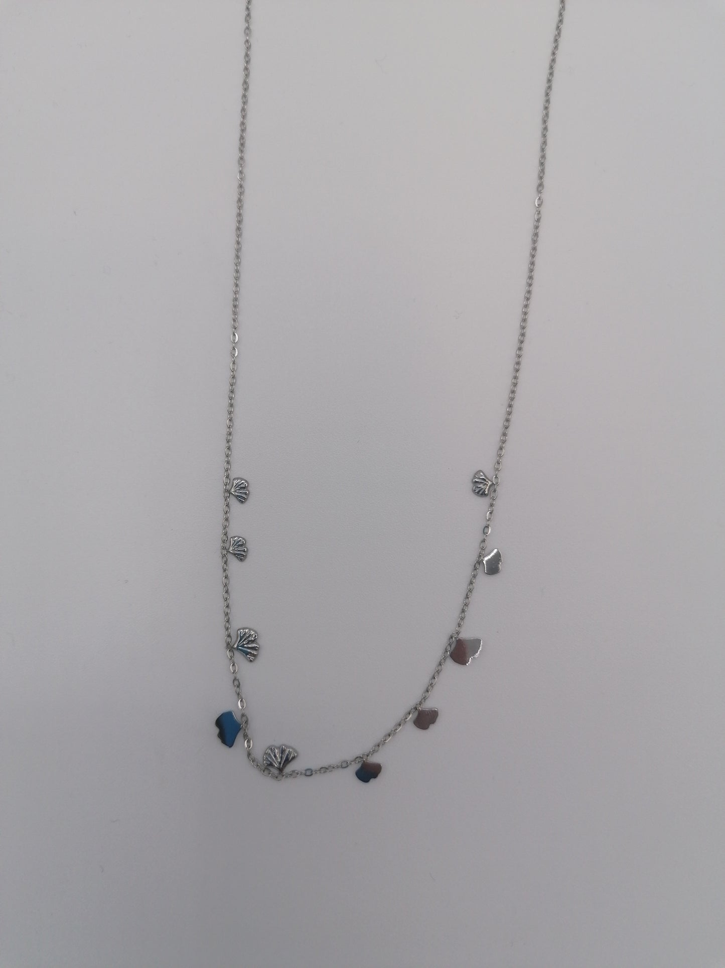 Collana ginko