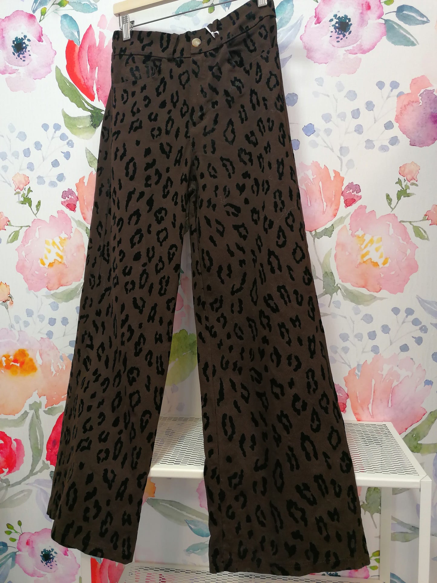 Pantaloni maculati