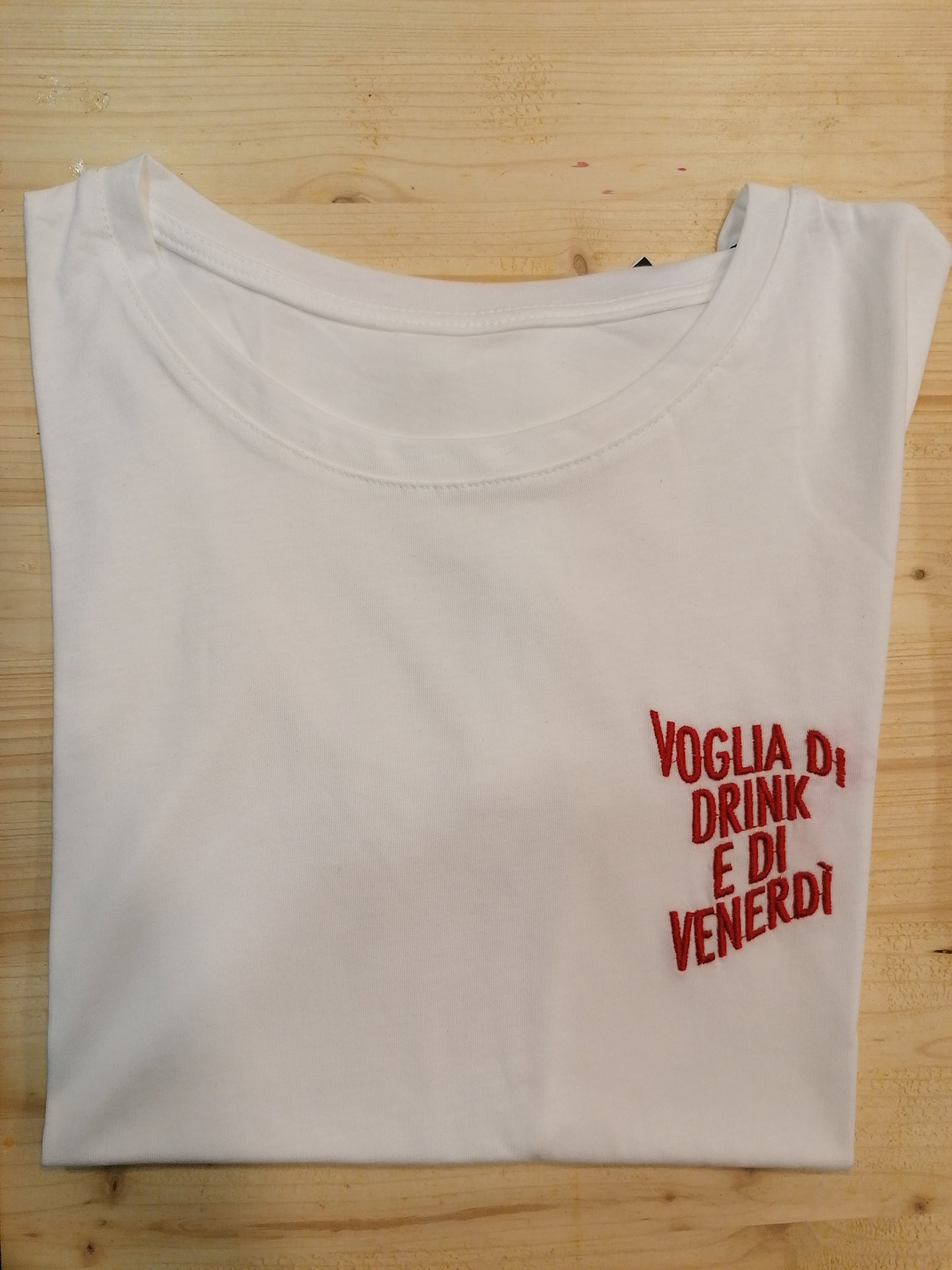 T-shirt ricamata VOGLIA DI DRINK E DI VENERDÌ