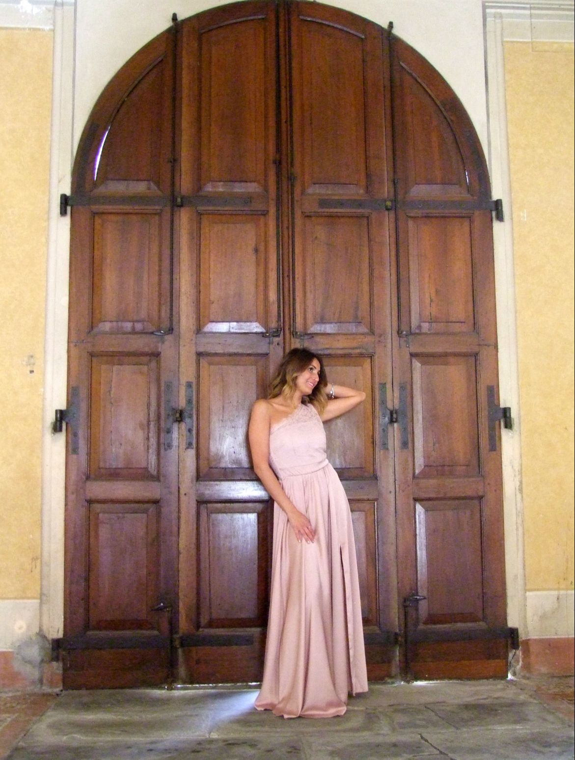 Abito monospalla ANNALISA in pizzo e raso