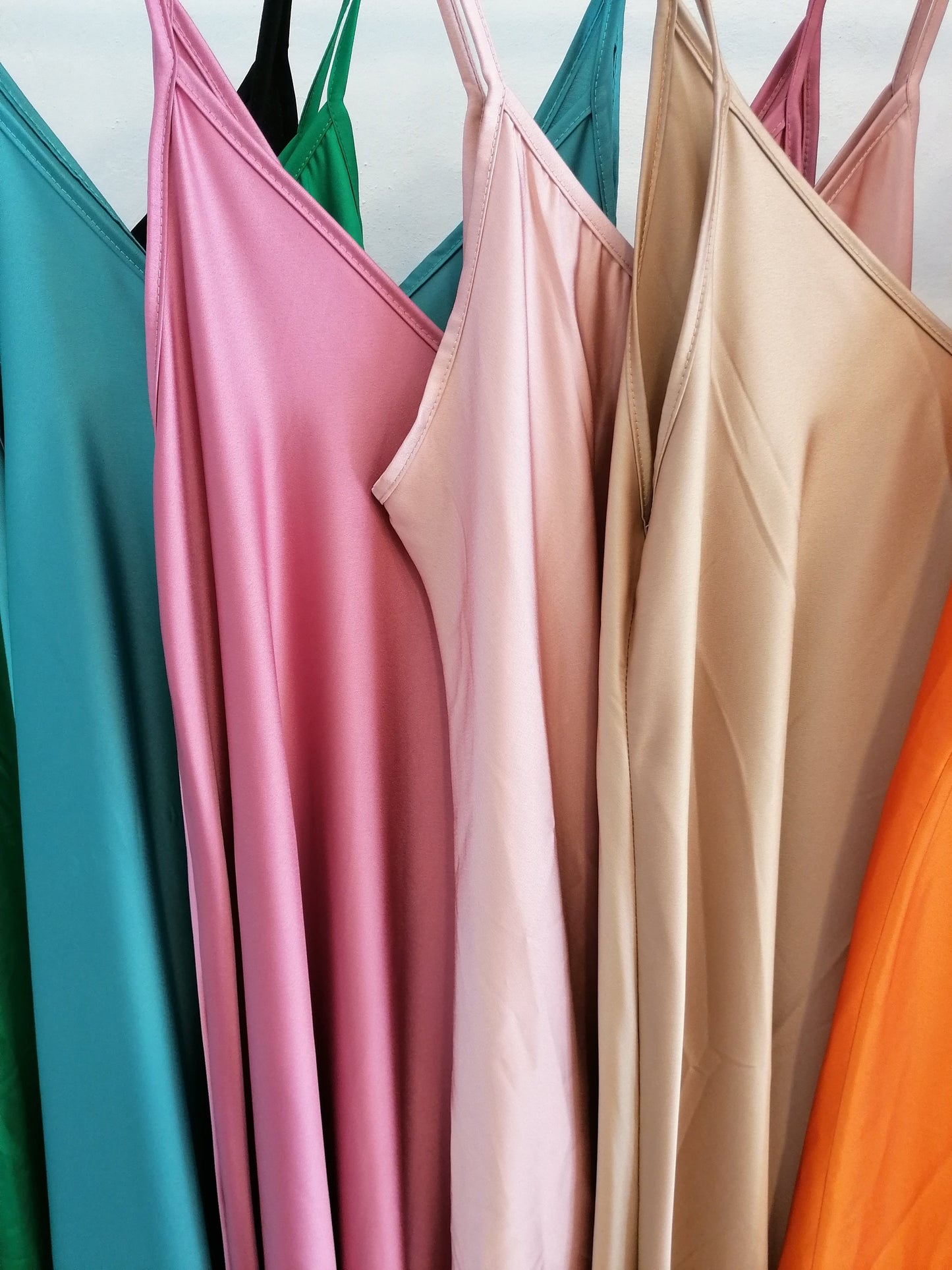 Long dress prendisole satin