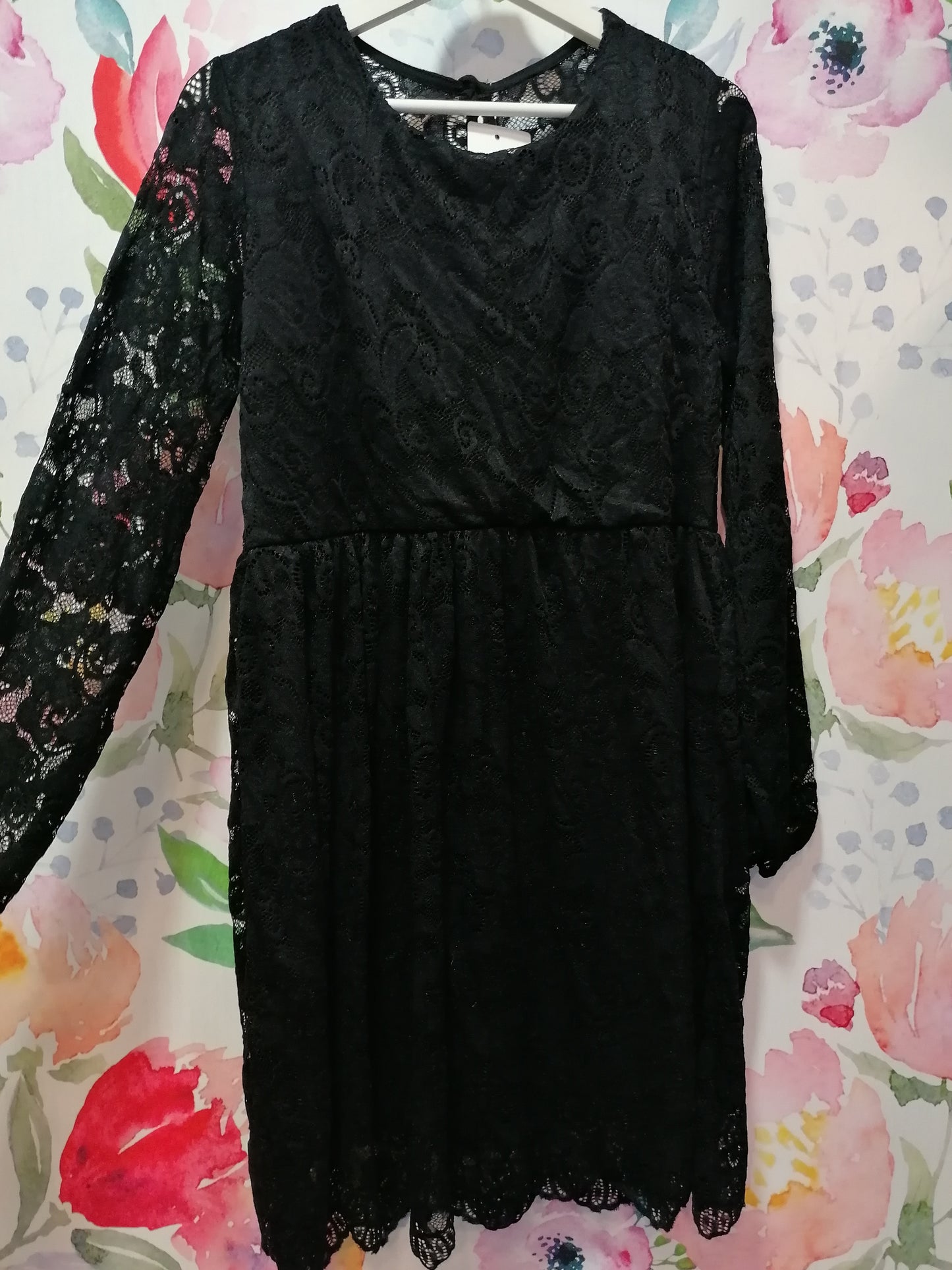 Abito in pizzo NERO