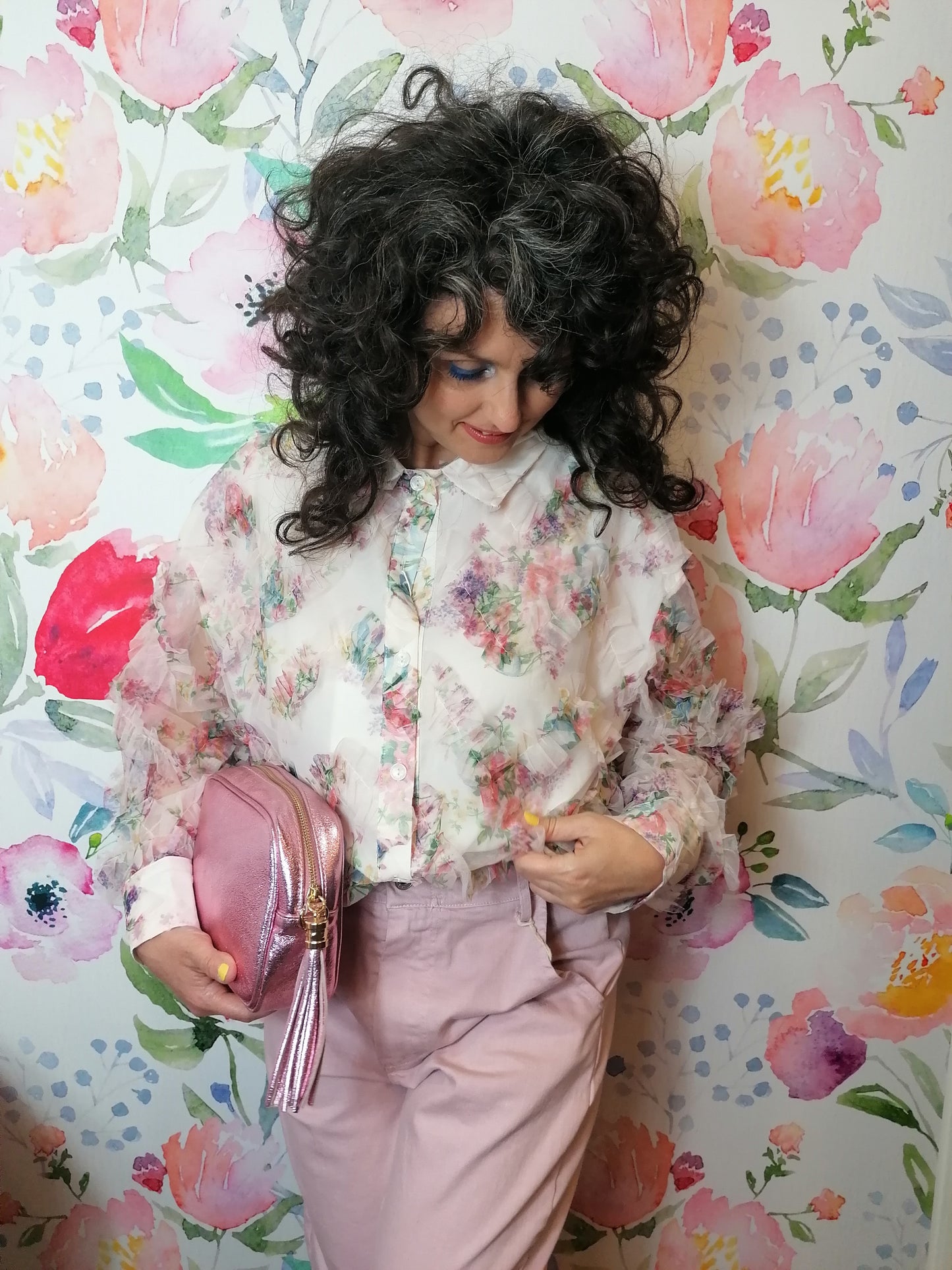 Camicia floreale volant