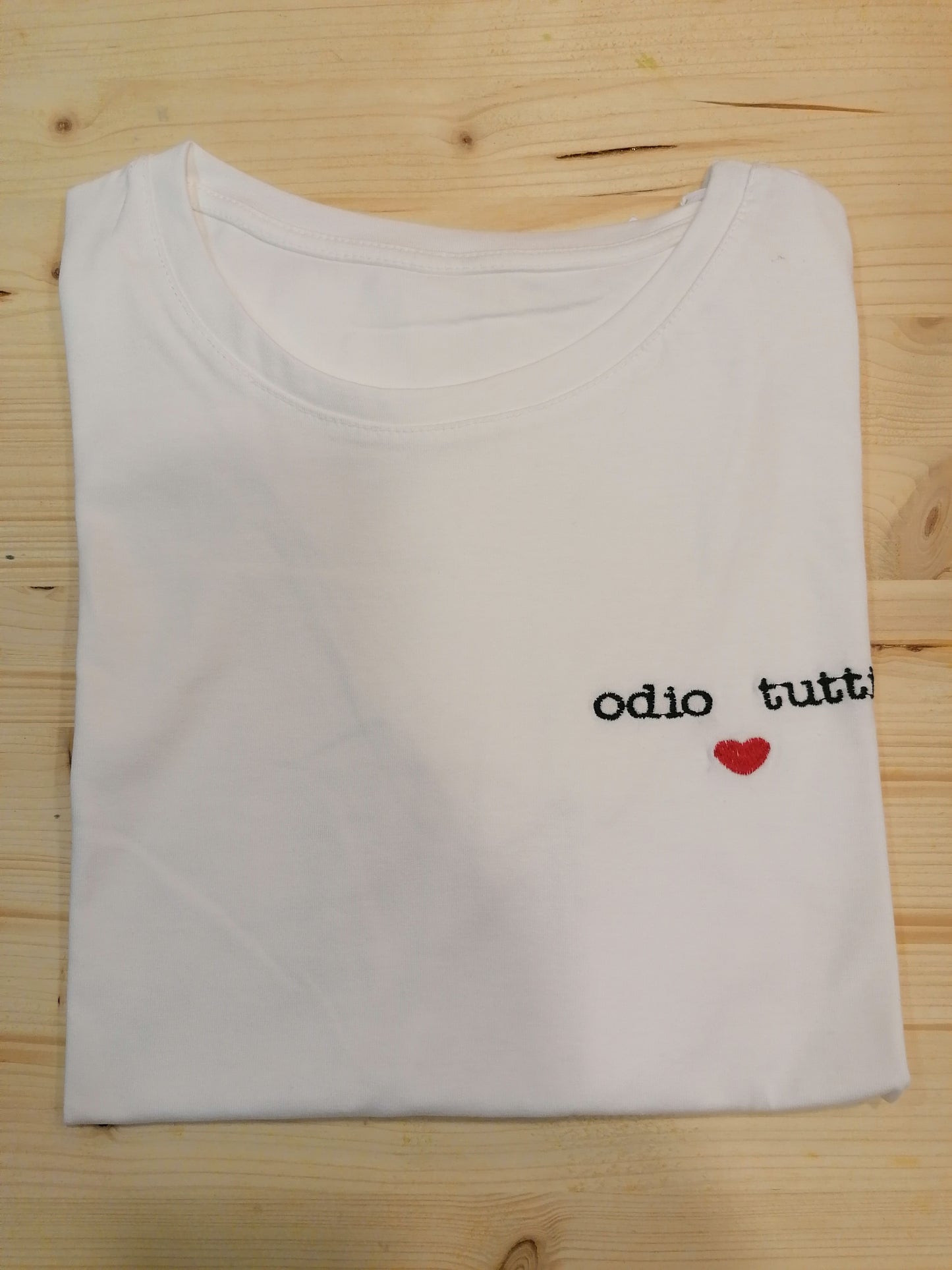 T-shirt "odio tutti"
