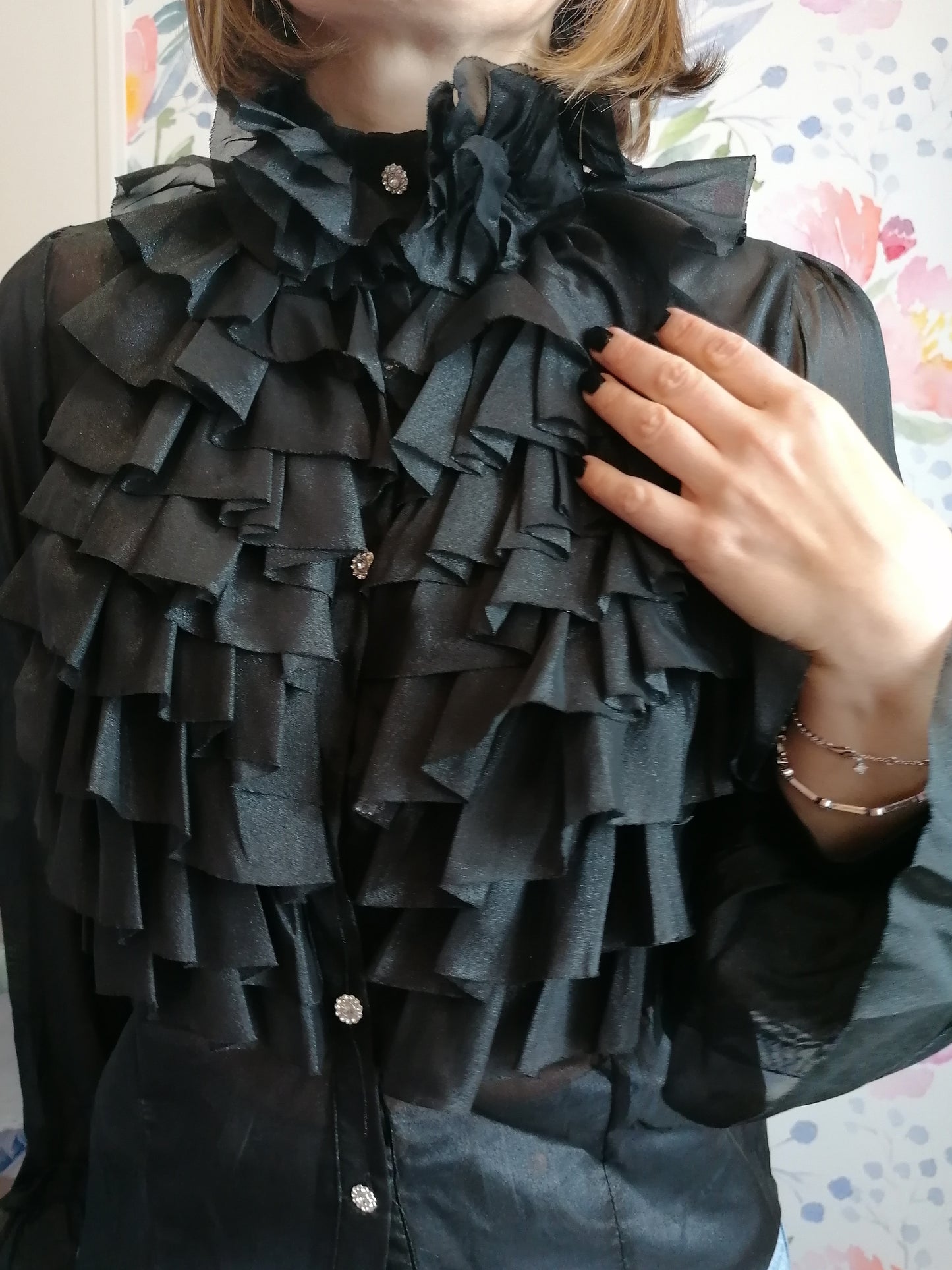 Camicia tanti volant