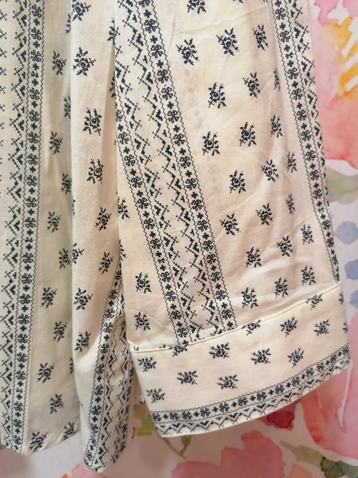 Blusa romantica collo rotondo blu