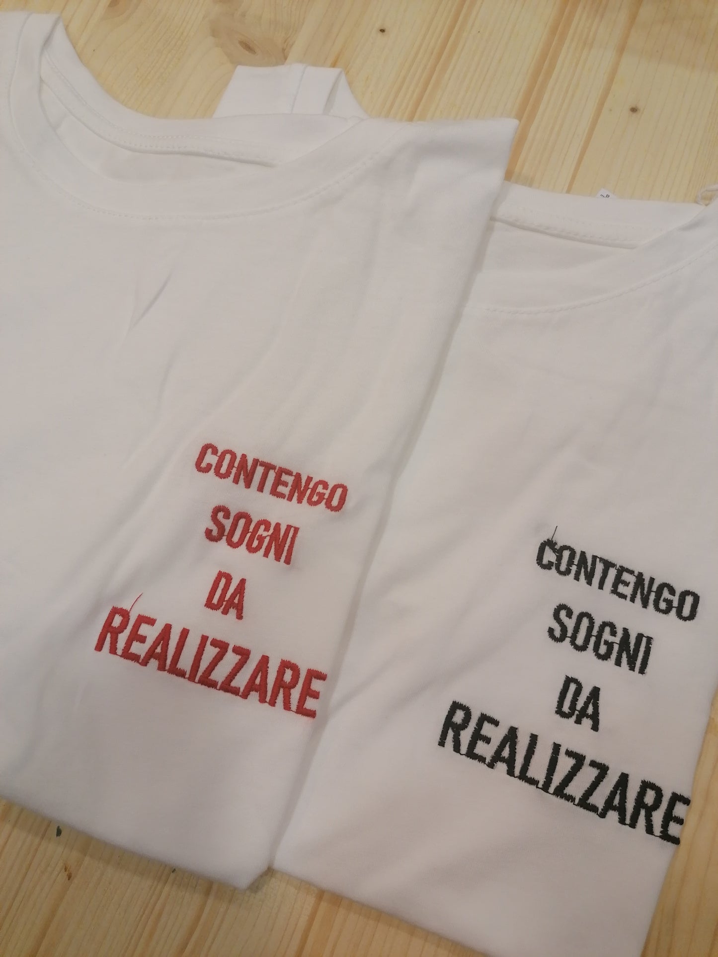T-shirt "contengo sogni da realizzare"