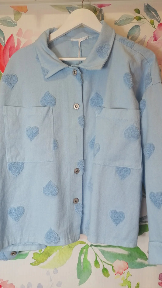Camicia denim overshirt con cuori in spugna celeste